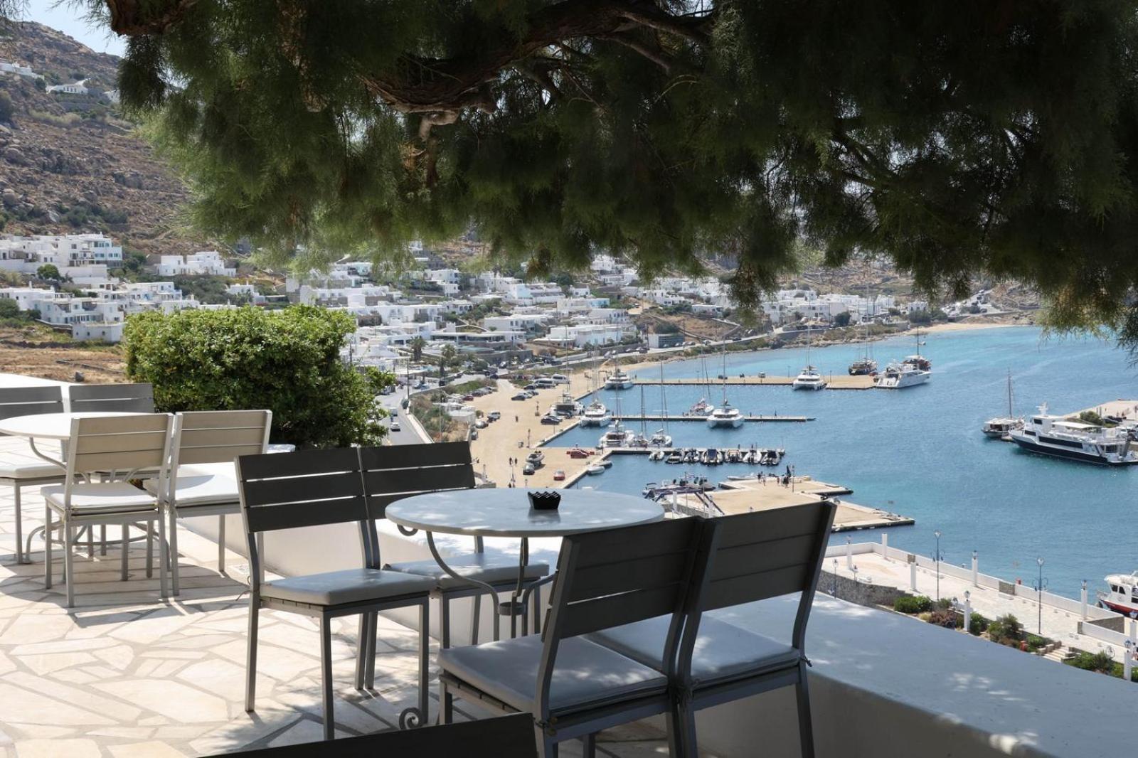 Adikri Villas & Suites Tourlos Buitenkant foto