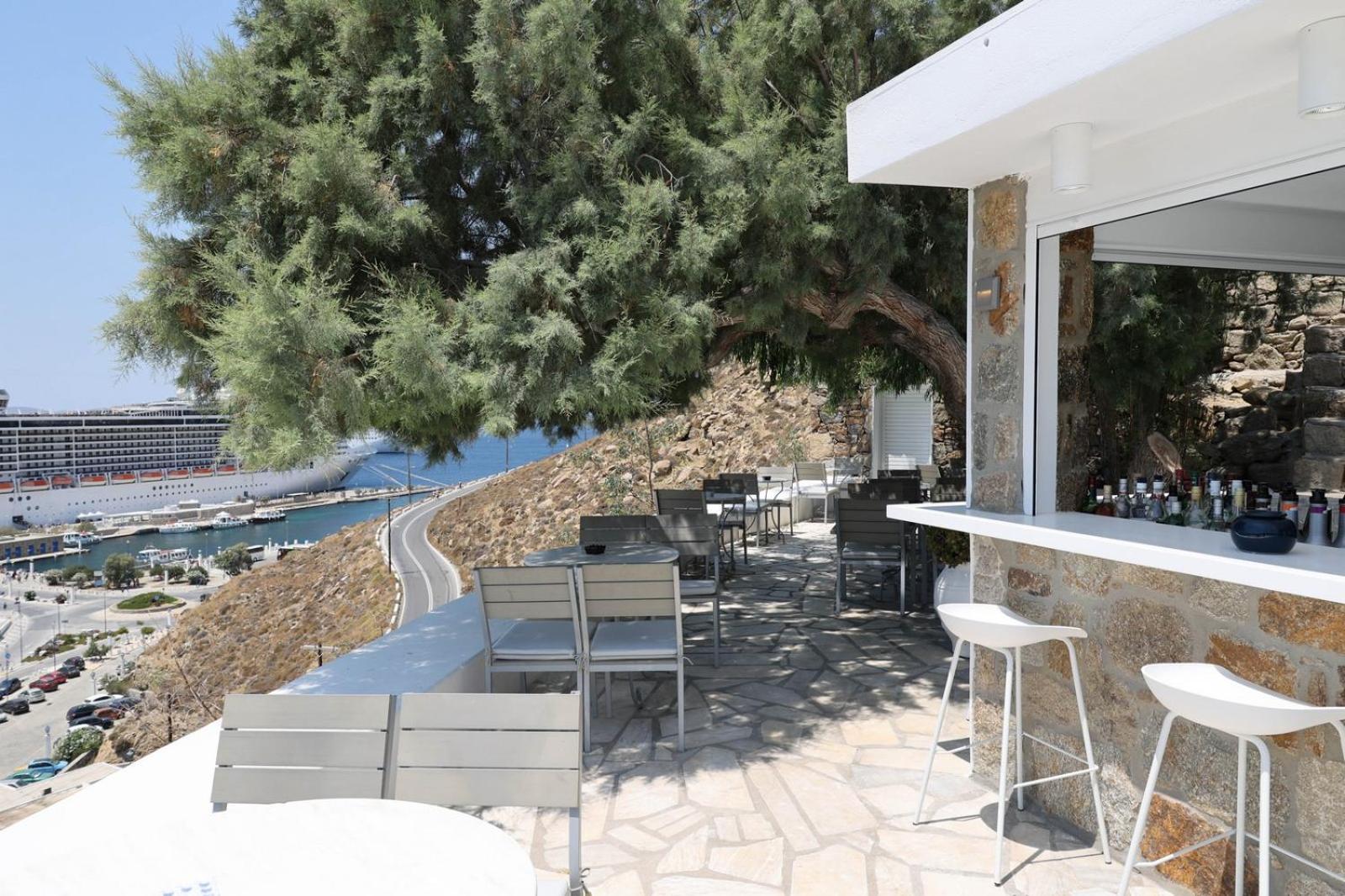 Adikri Villas & Suites Tourlos Buitenkant foto