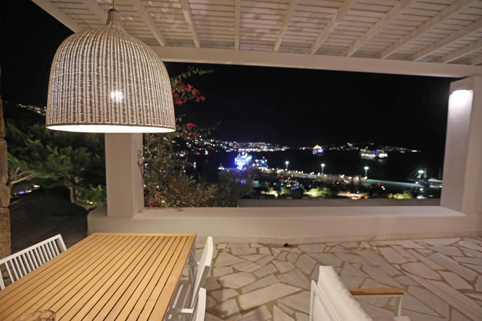Adikri Villas & Suites Tourlos Buitenkant foto