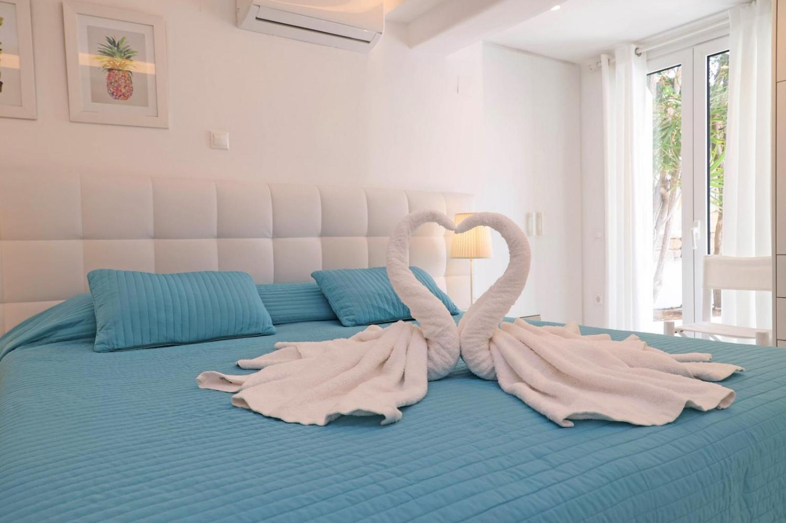 Adikri Villas & Suites Tourlos Buitenkant foto